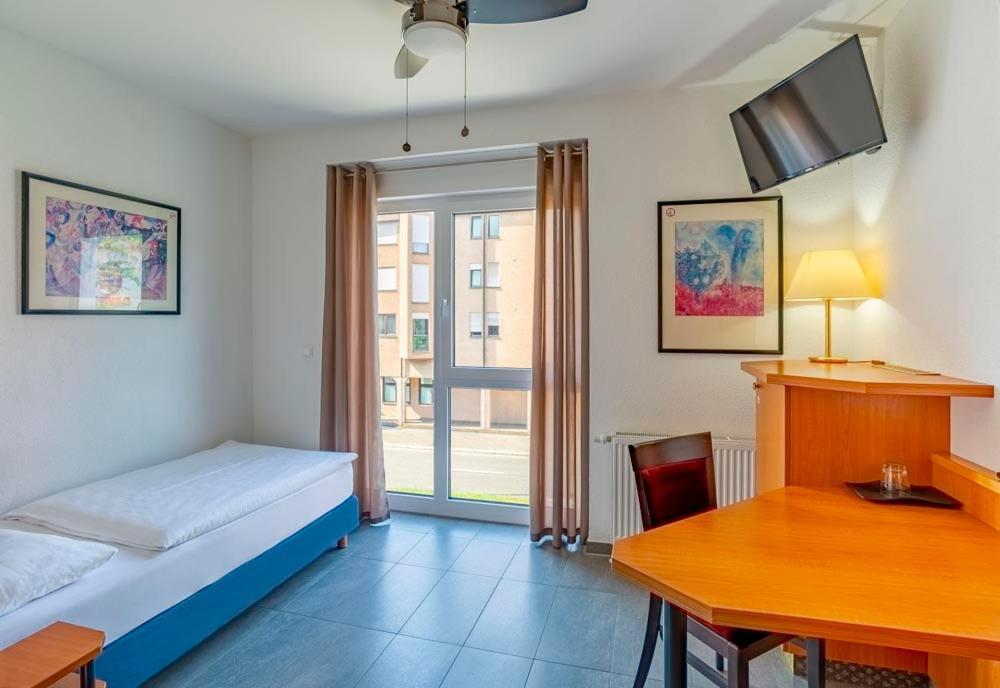 Heilbronner Hotel Am Schoenen Theater Ngoại thất bức ảnh