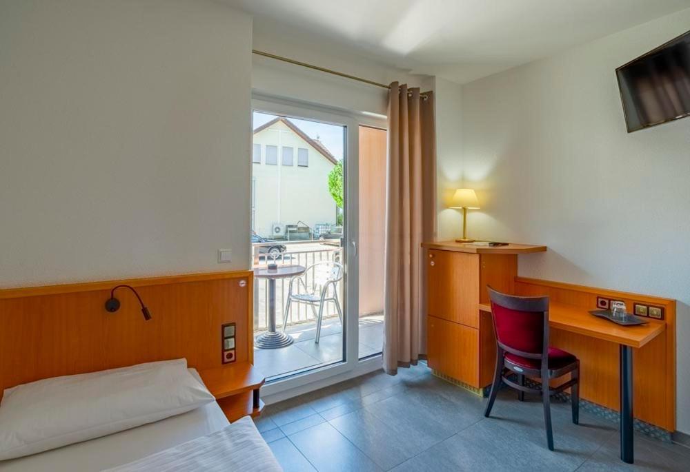 Heilbronner Hotel Am Schoenen Theater Ngoại thất bức ảnh