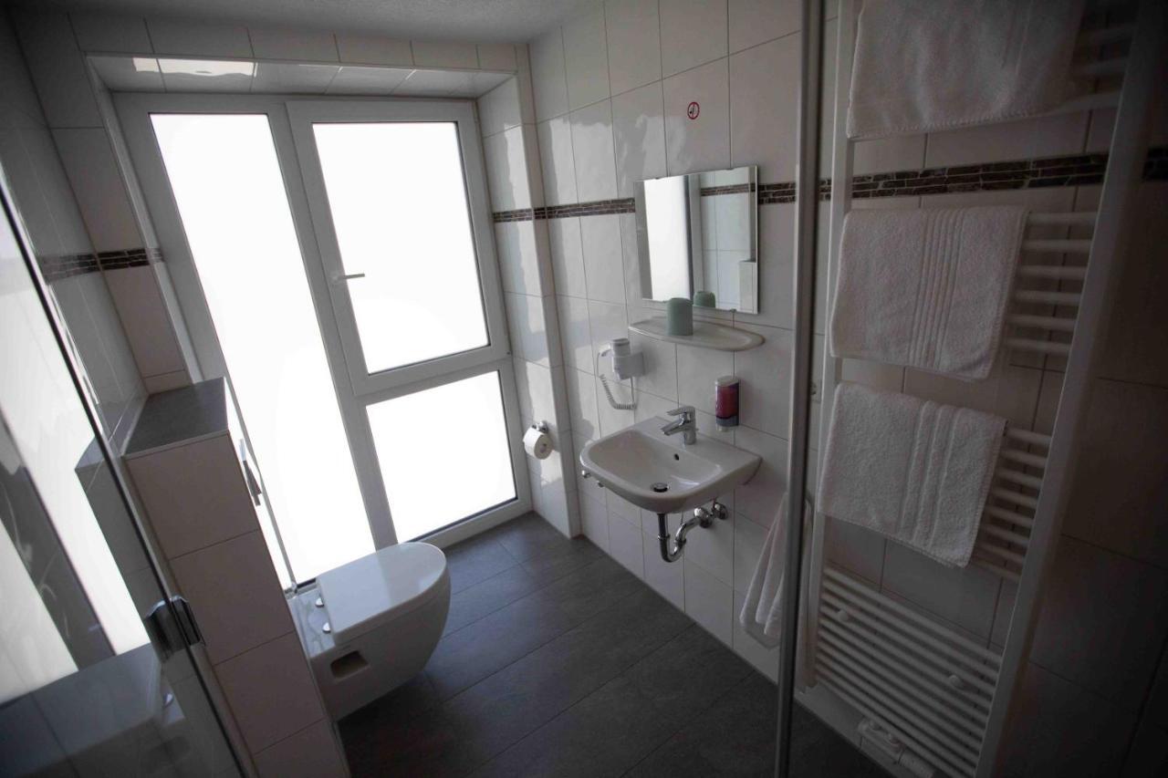 Heilbronner Hotel Am Schoenen Theater Ngoại thất bức ảnh